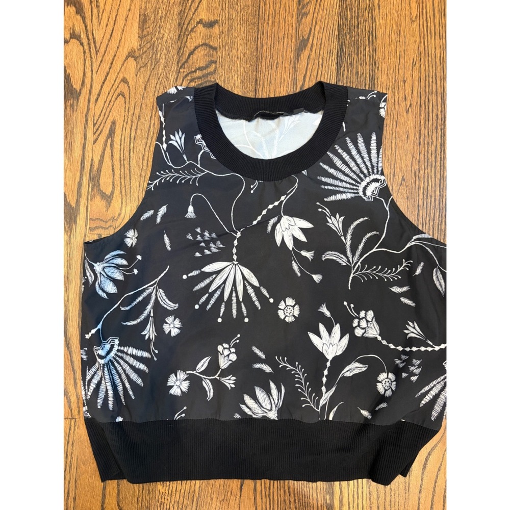 Athleta Sleeveless Top Womens Large Black White Floral Sporty Ribbed Hem